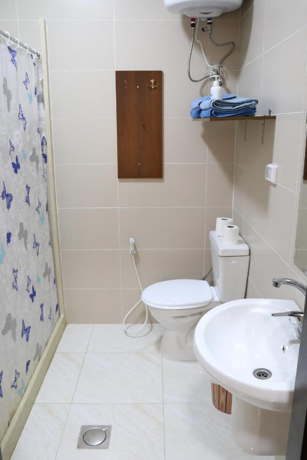 Faraseen Apartments Al Qastal Dış mekan fotoğraf