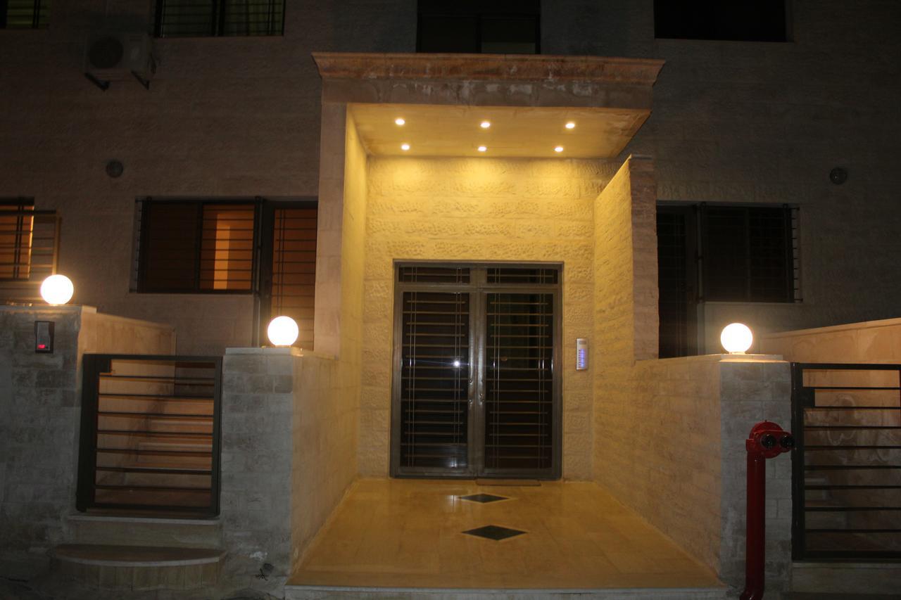 Faraseen Apartments Al Qastal Dış mekan fotoğraf